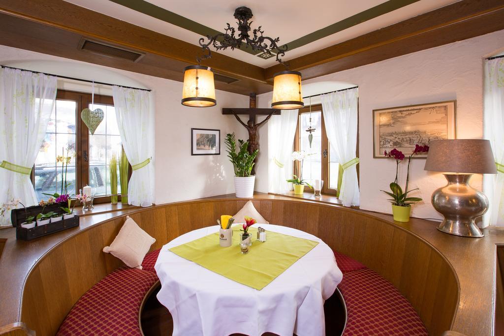 ホテルGasthof Zum Lamm ガルミッシュ・パルテンキルヒェン エクステリア 写真