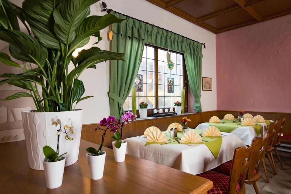 ホテルGasthof Zum Lamm ガルミッシュ・パルテンキルヒェン エクステリア 写真